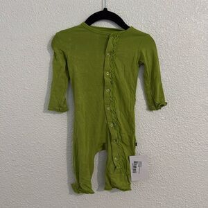 NWT- Kickee Pants- green bamboo snap coveralls with ruffle- Size 0-3 months